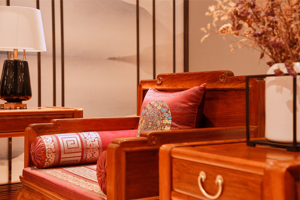 雅宋紅木緬甸花梨家具，設(shè)計極簡，頗具宋時雅風